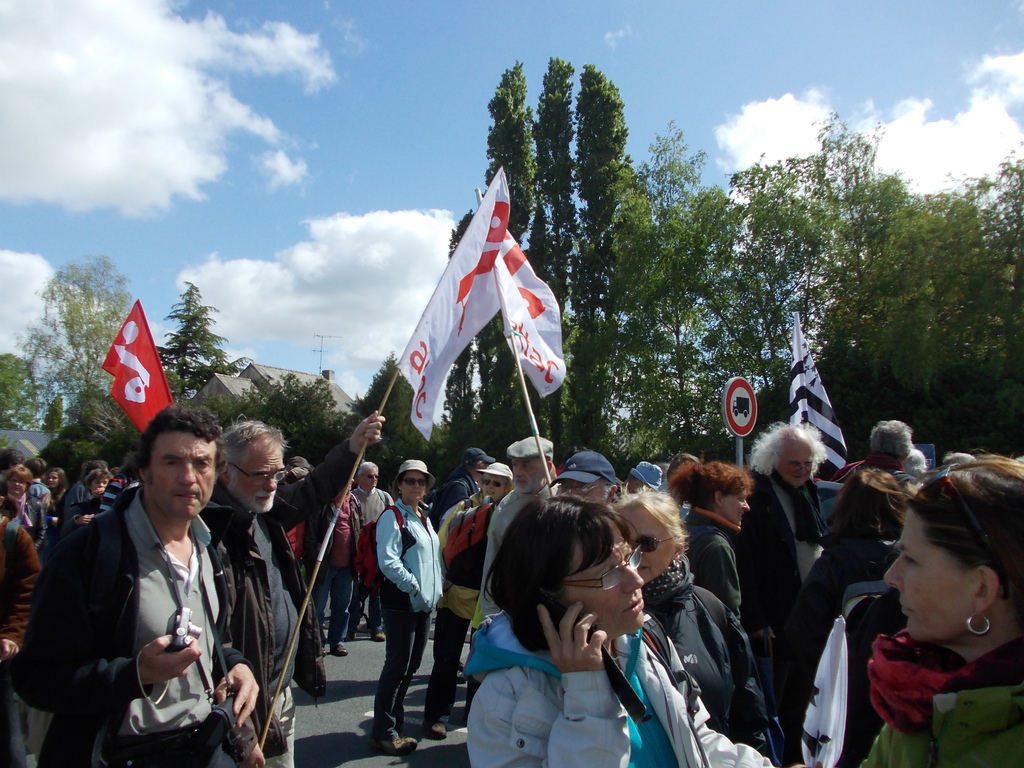 Chaine Humaine 11 mai 2013 comité NDDL22