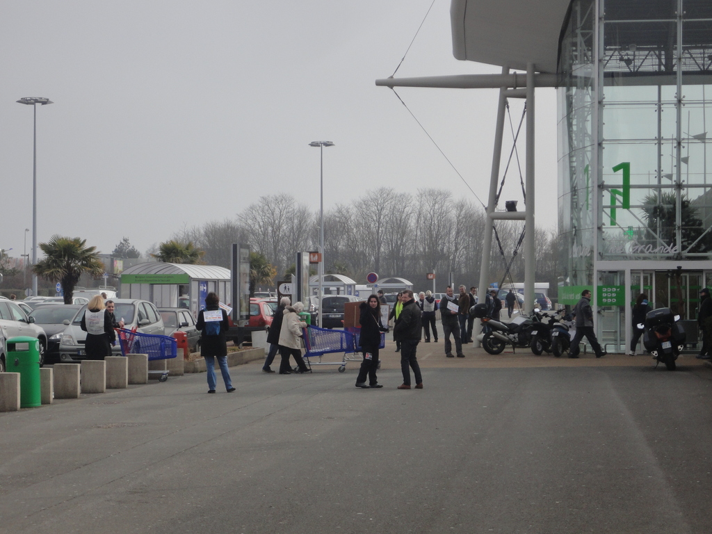 Action BDS à carrefour Langueux