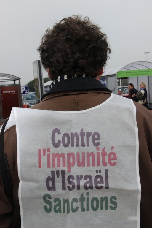 Action BDS à Carrefour Langueux