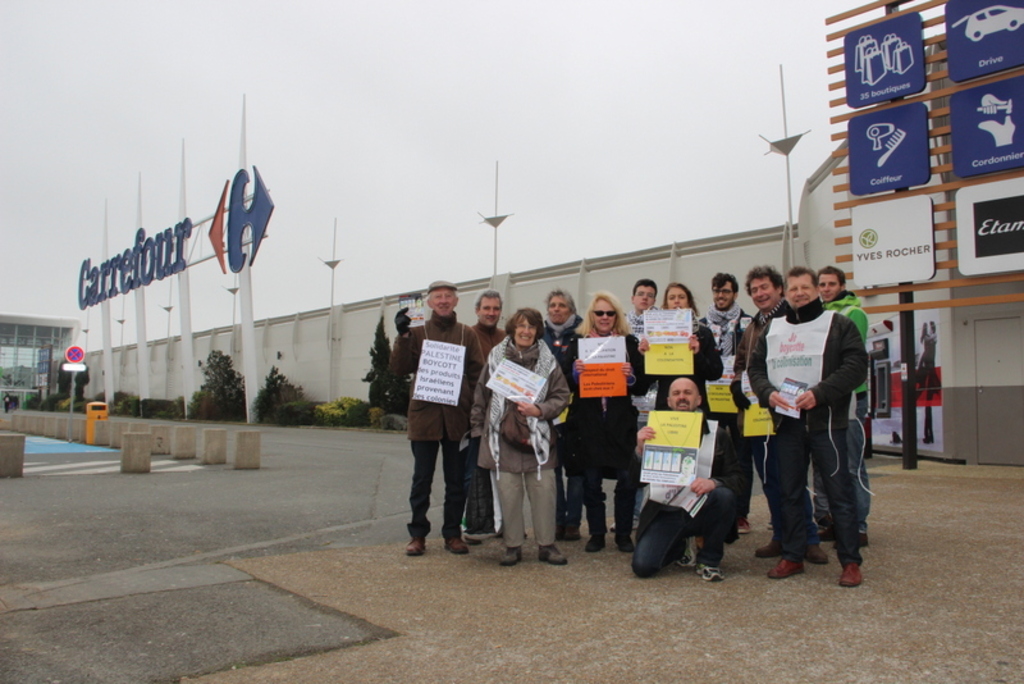 Action BDS à Carrefour Langueux