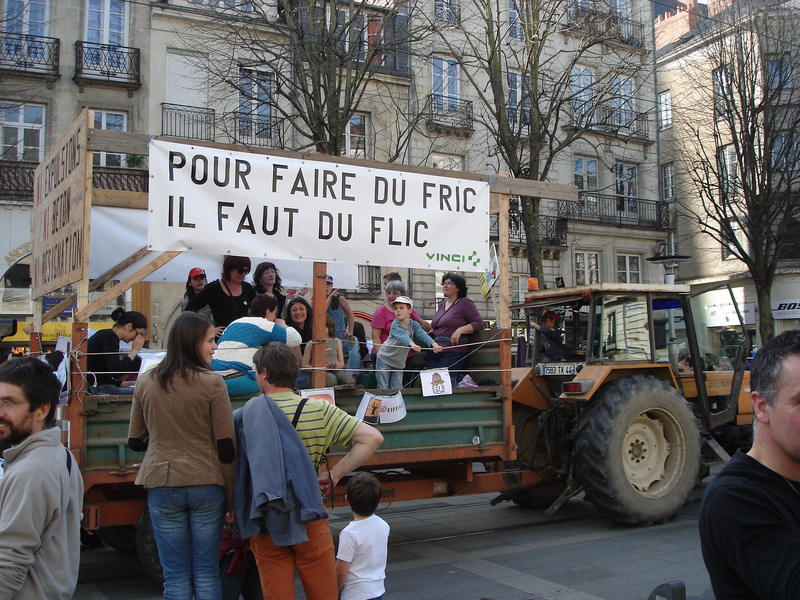 Imposante présence revendicative